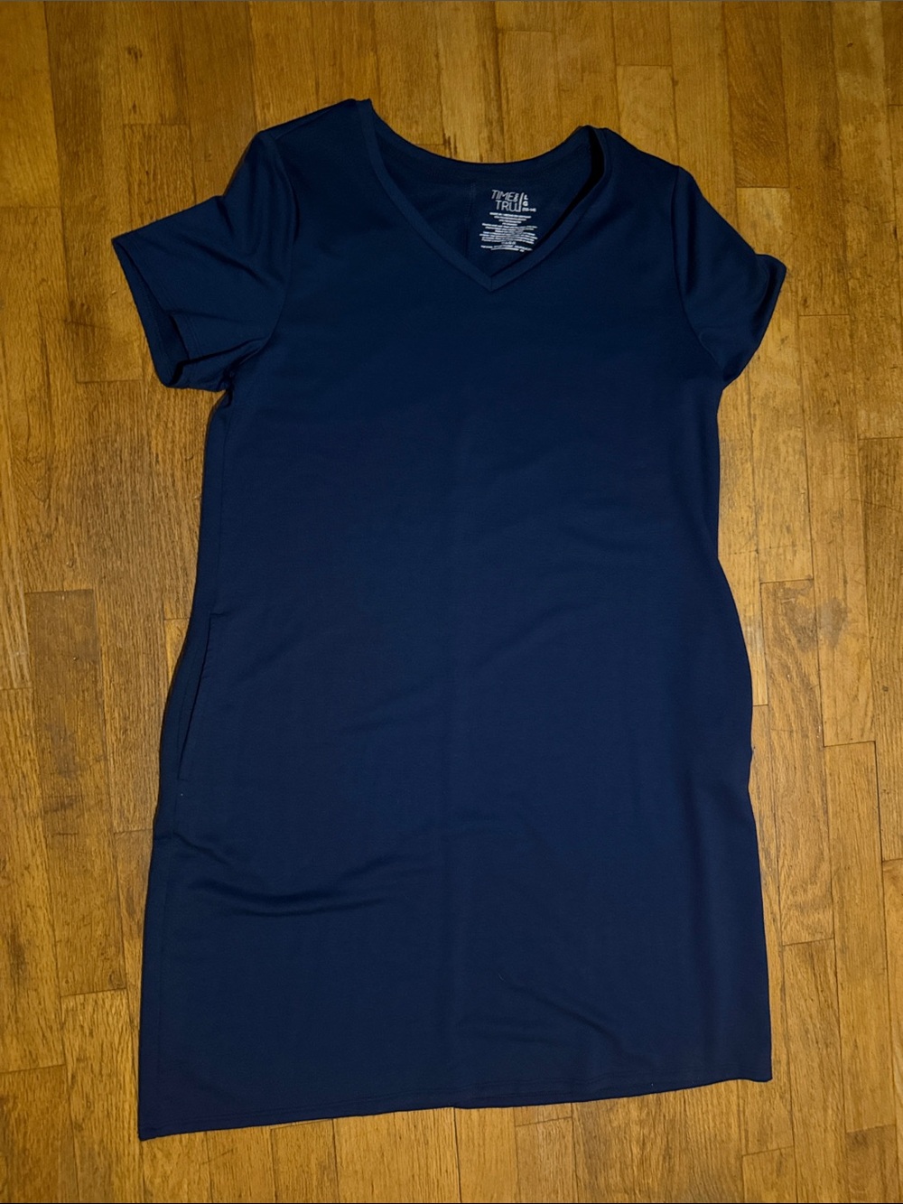 Time and Tru Navy V-Neck Short Sleeve Midi Dress